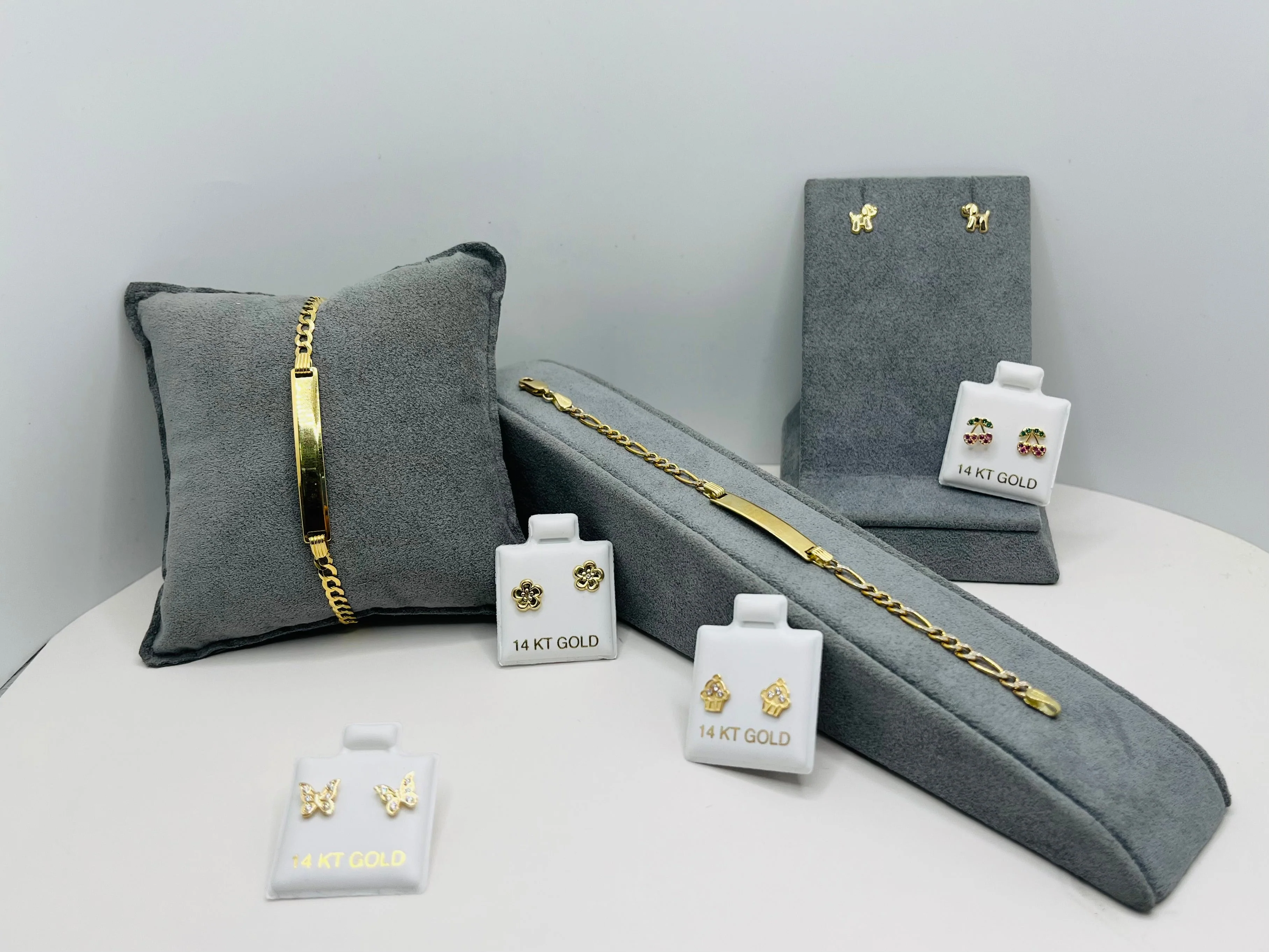 Timeless Gold, Crafted for You